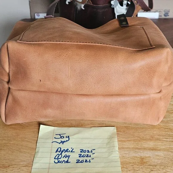 Portland Leather Goods - UNICORN ! Sunset Medium Classic Tote - EUC - $150 - Picture 3 of 7